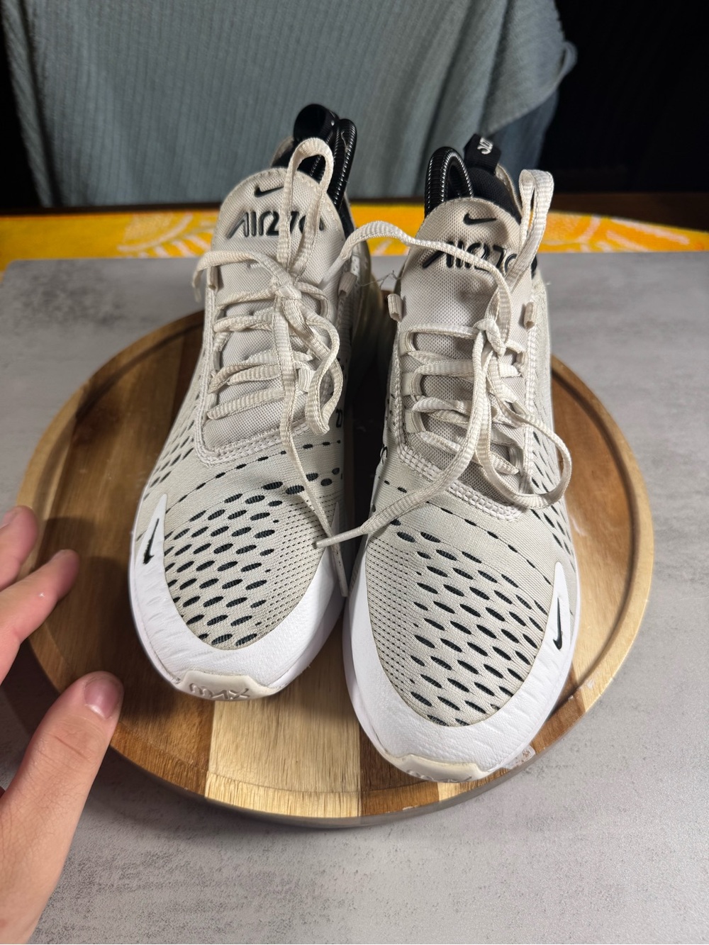Nike Air 270 White Black Low Top Mesh Running Sneaker Unisex Adults - Picture 2 of 7